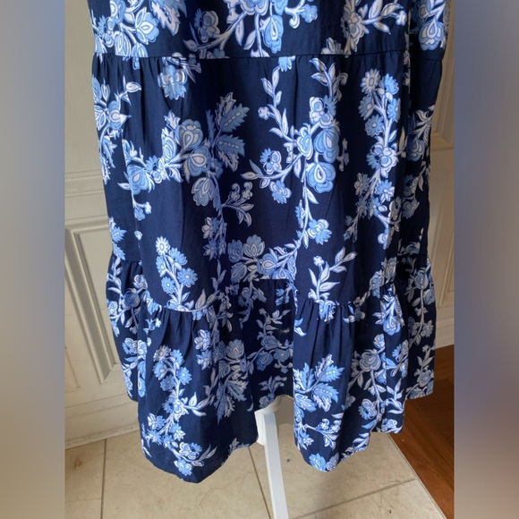 J CREW BLUE FLORAL TIERED PUFF SLEEVE MIDI DRESS SIZE 6 - Picture 4 of 11